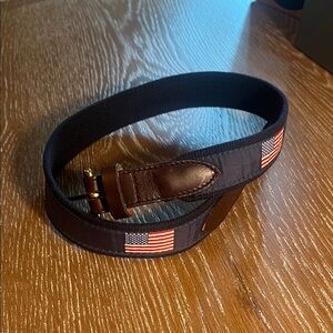 Vineyard Vines Belt with American Flag Detail size 28